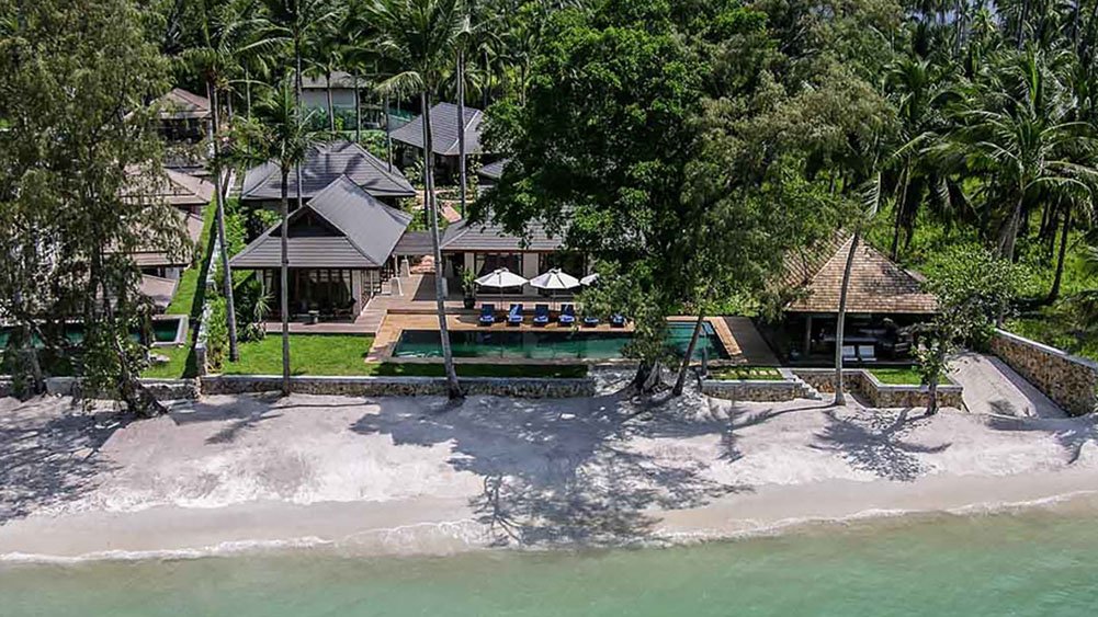 Villa Waimarie - Beachfront villa